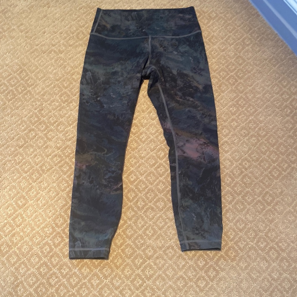 Lululemon leggings size 8 multicolored